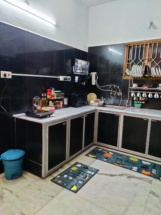 Unpack Hostel Pondicherry Bagian luar foto