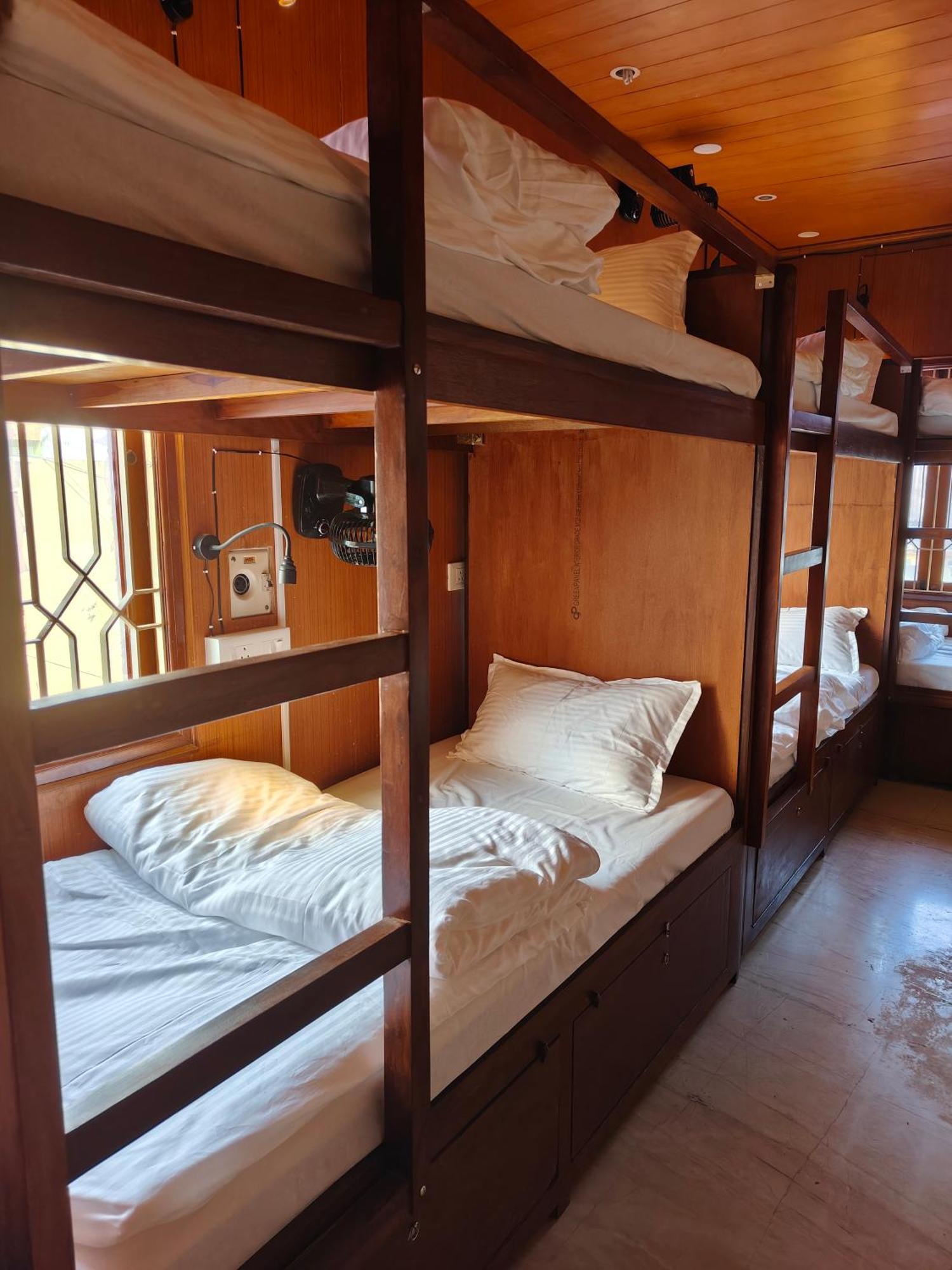 Unpack Hostel Pondicherry Bagian luar foto